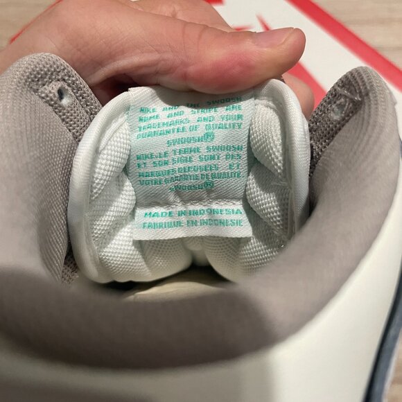 Nike Dunk High Up Size 7.5 (Women's)/6 (Men's) - Picture 8 of 12